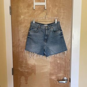 Zara 90’s bermuda shorts, size 6